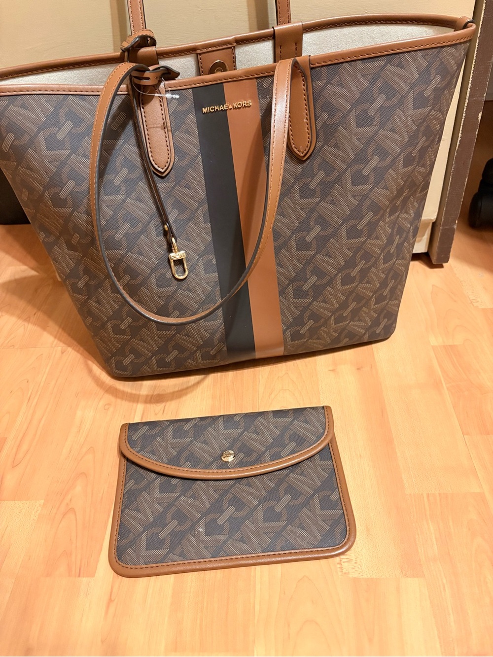 NWT Michael Kors Eliza Large East West Open Tote Bag - Brown/ Luggage - Picture 2 of 16